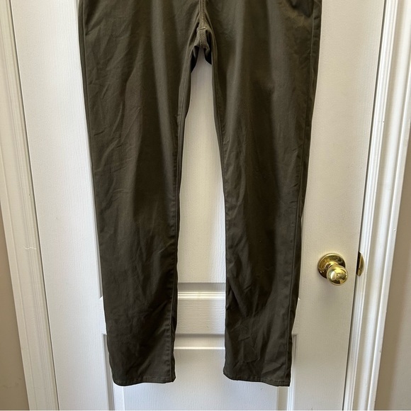 GAP Men's Soft Wear Slim Fit Denim Pants Dark Moss Khaki Green Size 32 - Picture 10 of 13